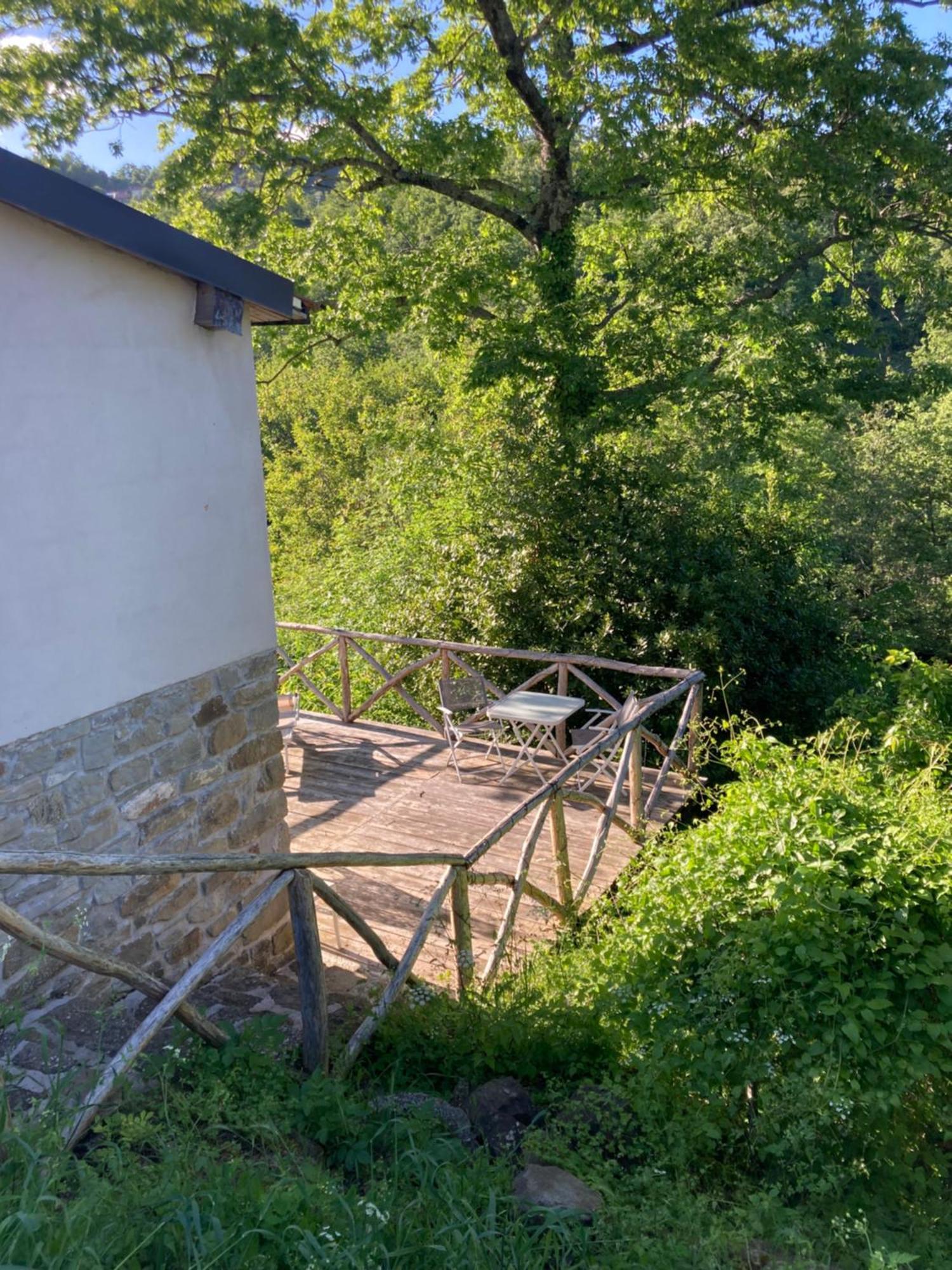 La Casina Del Prete Villa Caprese Michelangelo Exterior photo